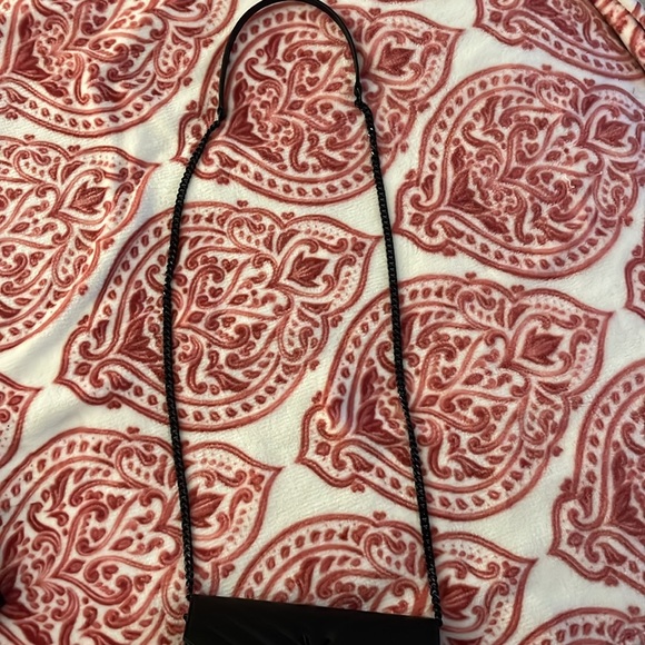 YSL Monogram Small Wallet on Chain in Grained Leather - Picture 7 of 9